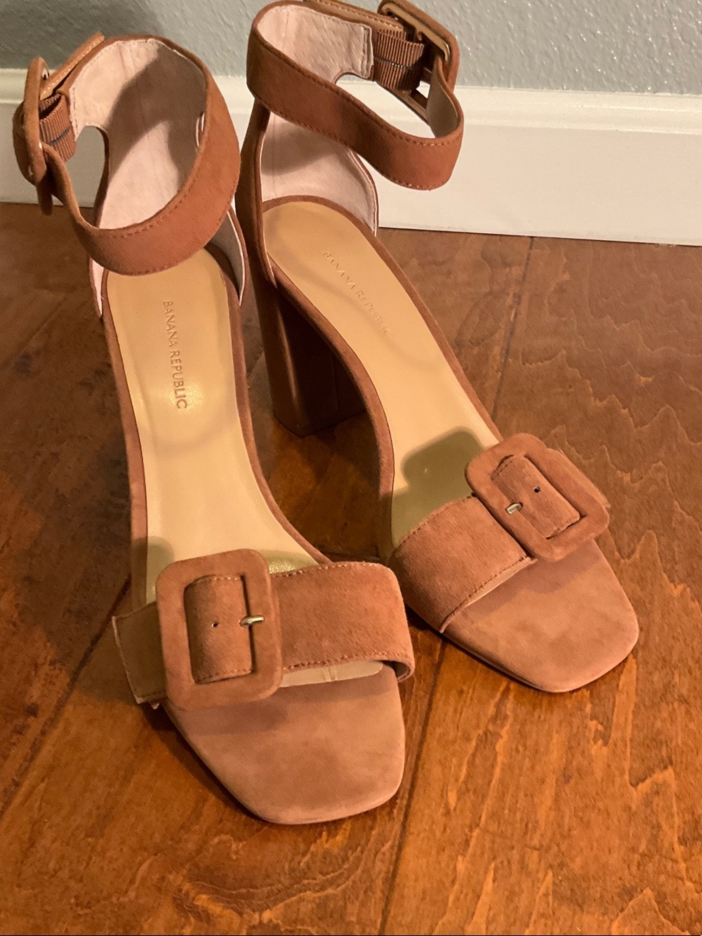 Banana Republic Cognac Suede Block Heel Sandals with Buckle Ankle Strap